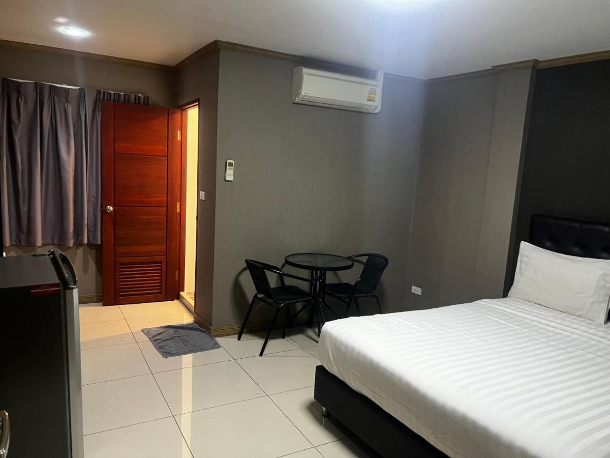 Apsara Inn Pattaya ภายนอก รูปภาพ